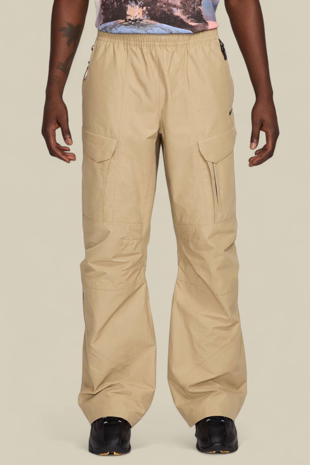 תמונת דוגמן קידמית של מכנסי קרגו