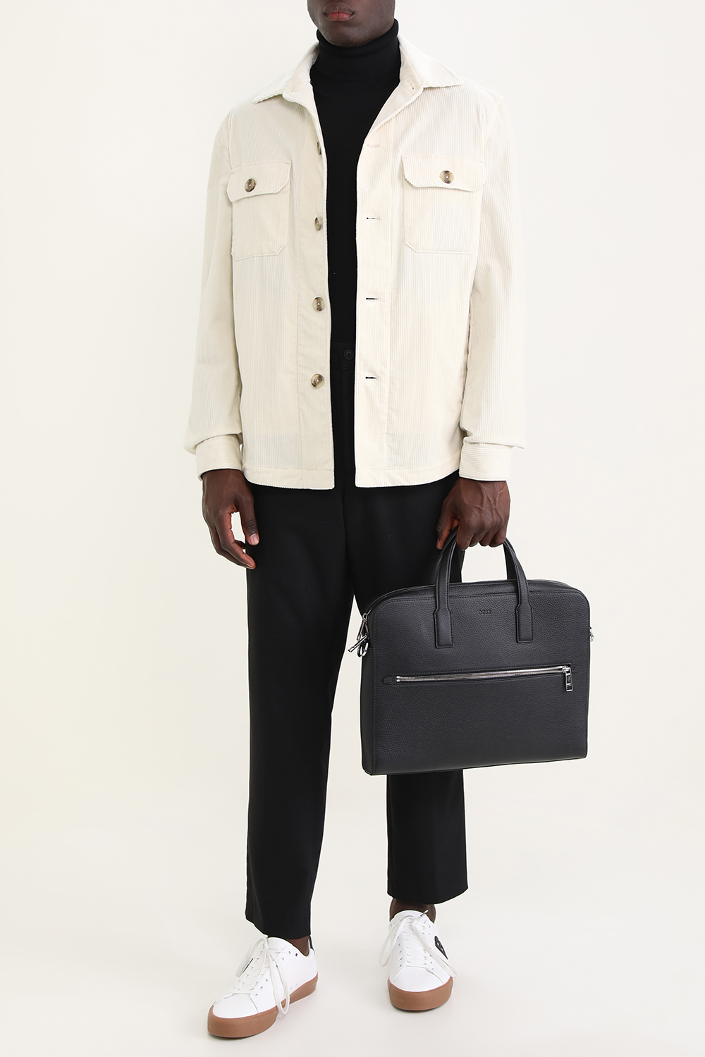 תמונת דוגמן קידמית של תיק עבודה לנסיעות מעור קרוסטאון