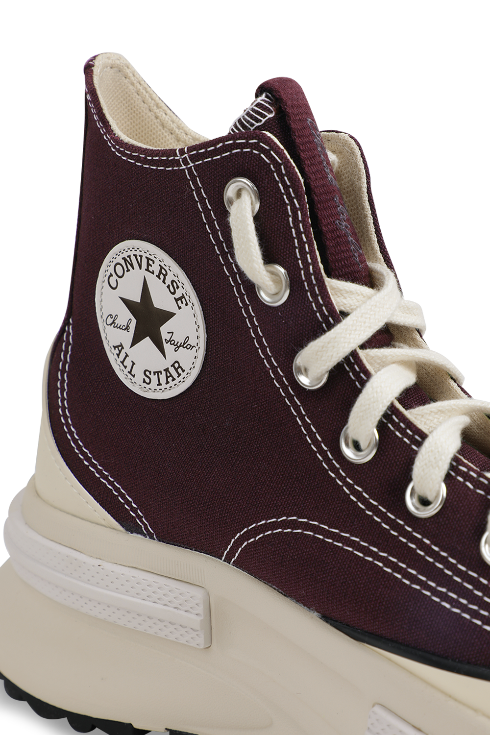 תמונת פנים של נעלי סניקרס ראן סטאר