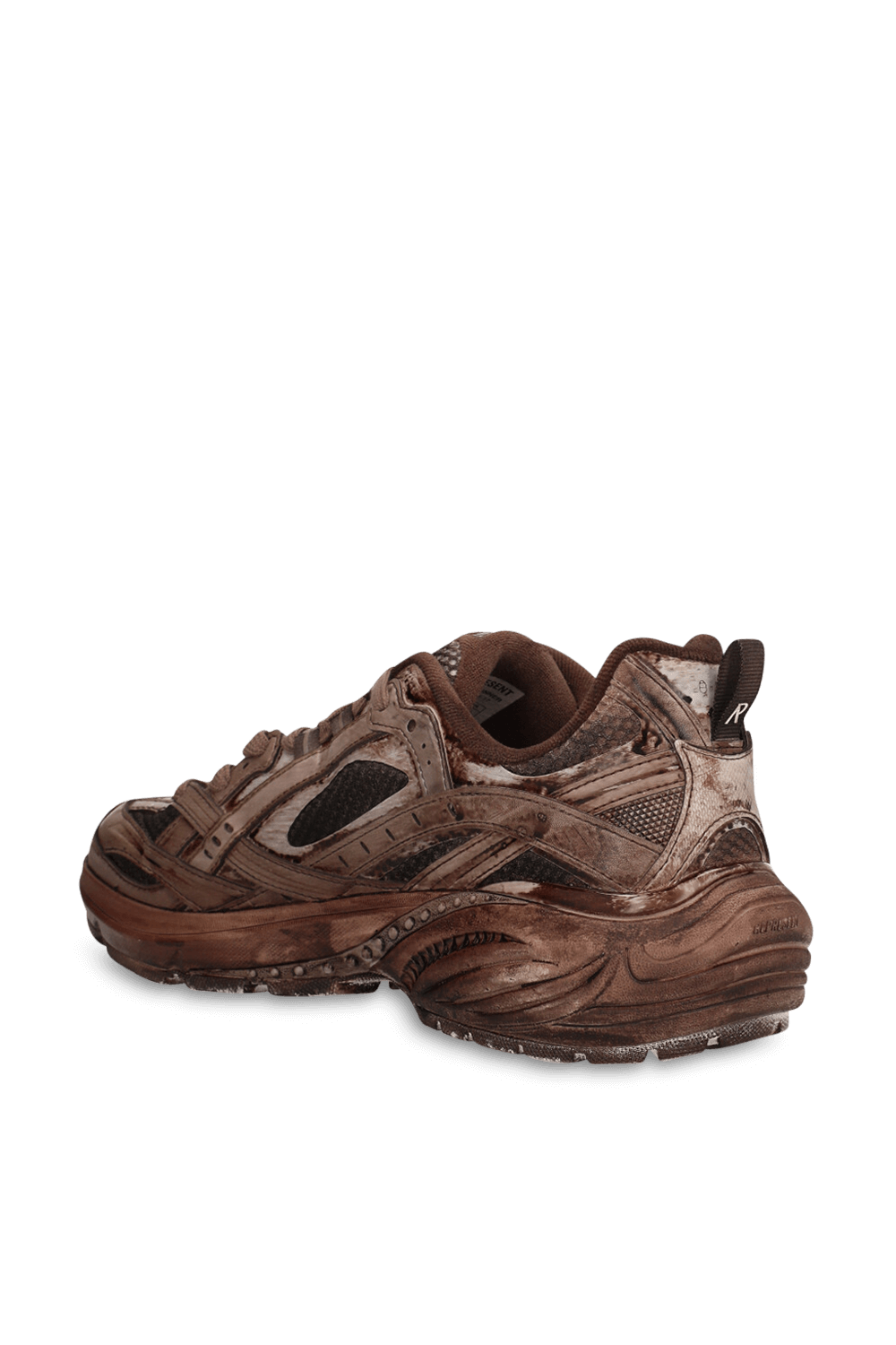 תמונה אחורית של נעלי סניקרס