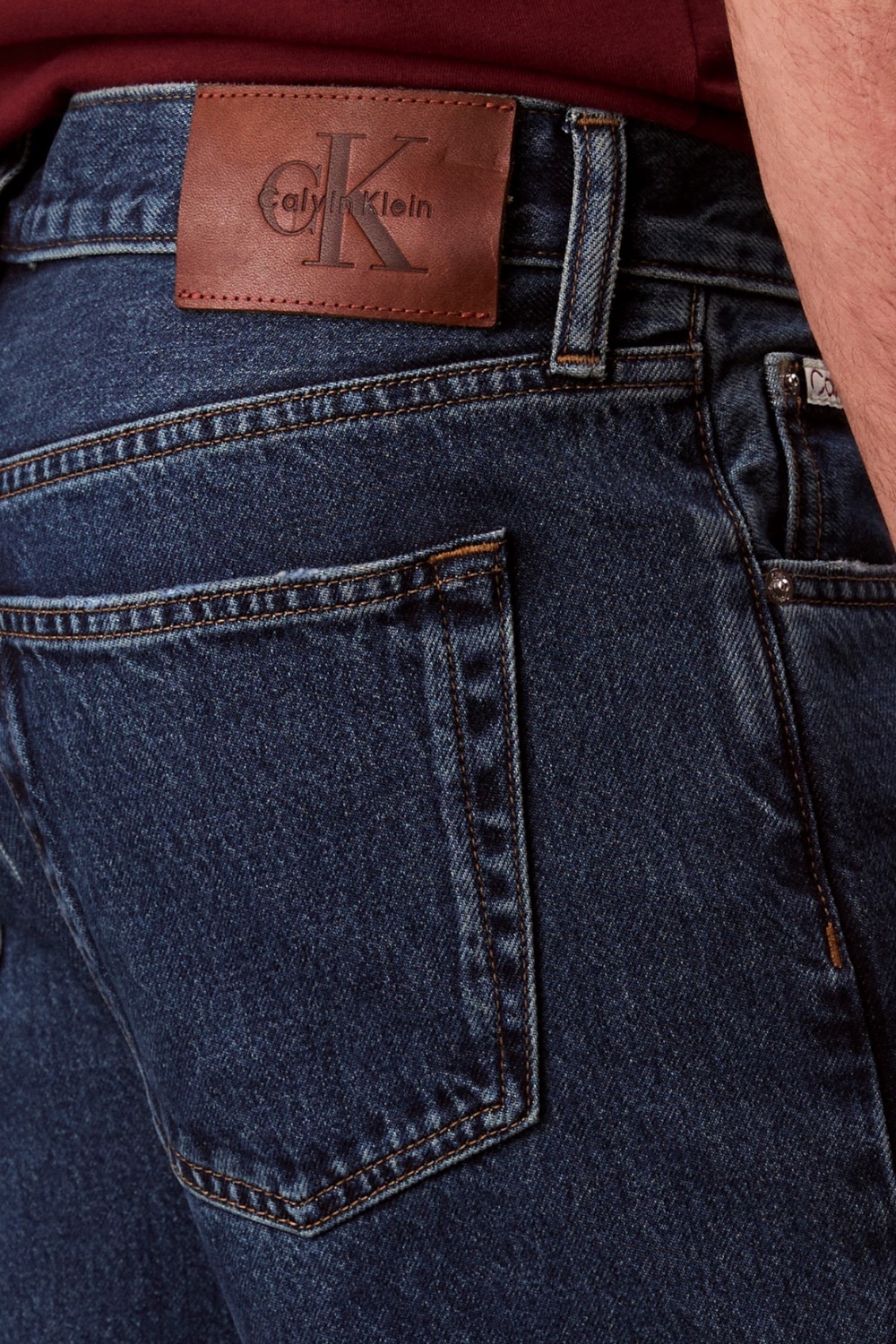 תמונת תקריב דוגמן של מכנסי ג'ינס