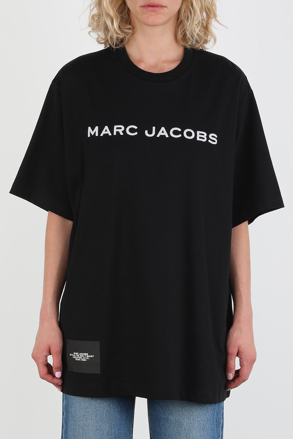 תמונת דוגמן קידמית של The Big T-Shirt in Black